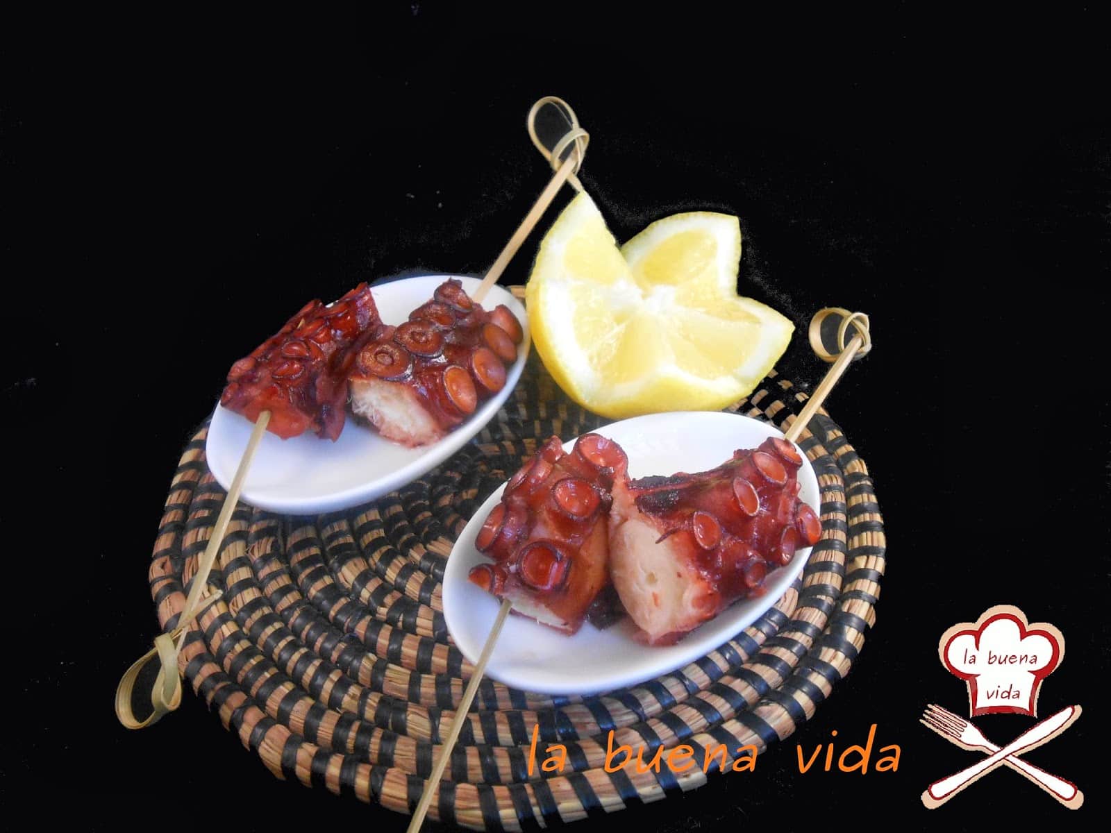 Pulpo al horno tradicional murciano jugoso y tierno