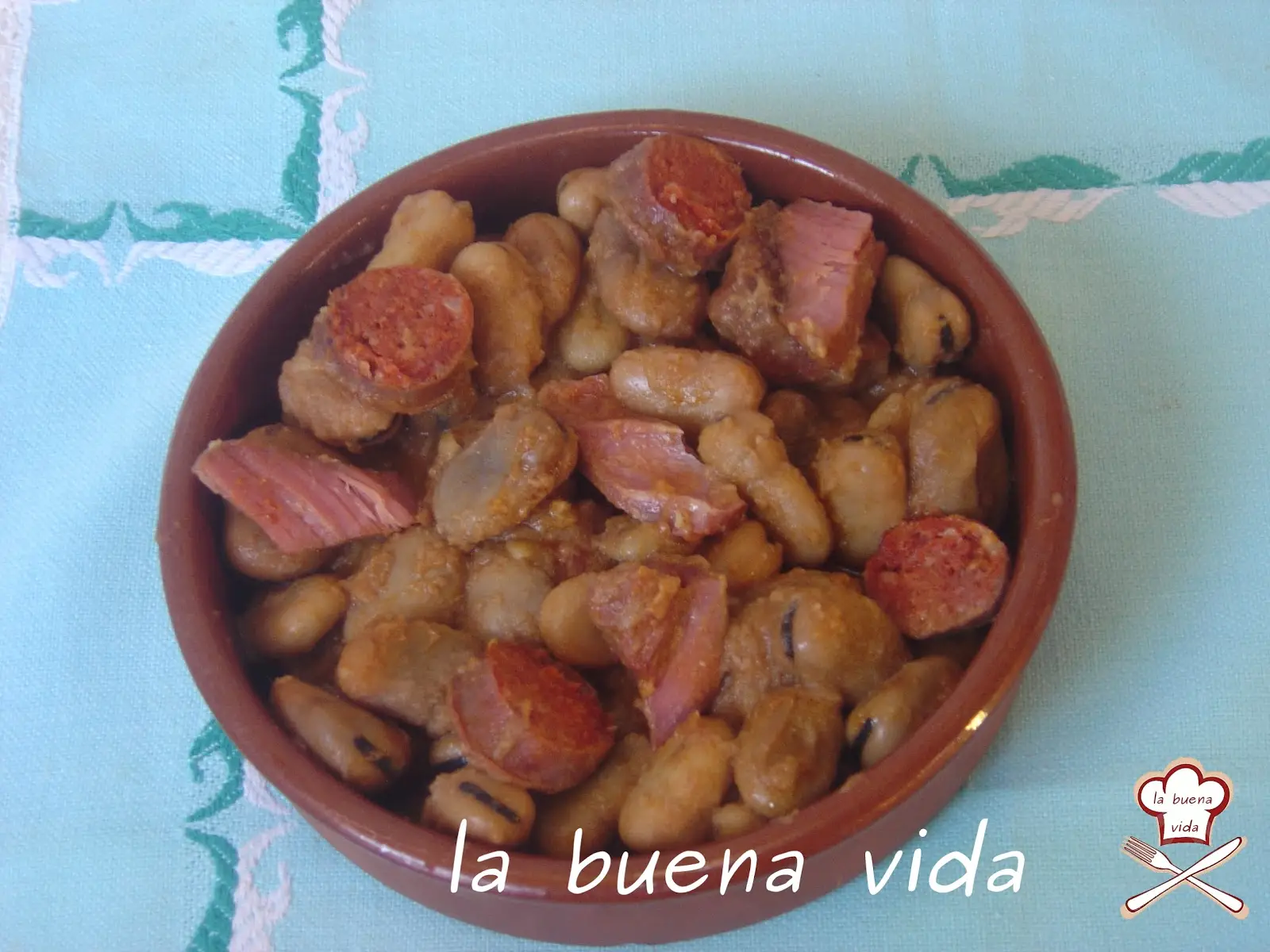 michirones murcianos con chorizo